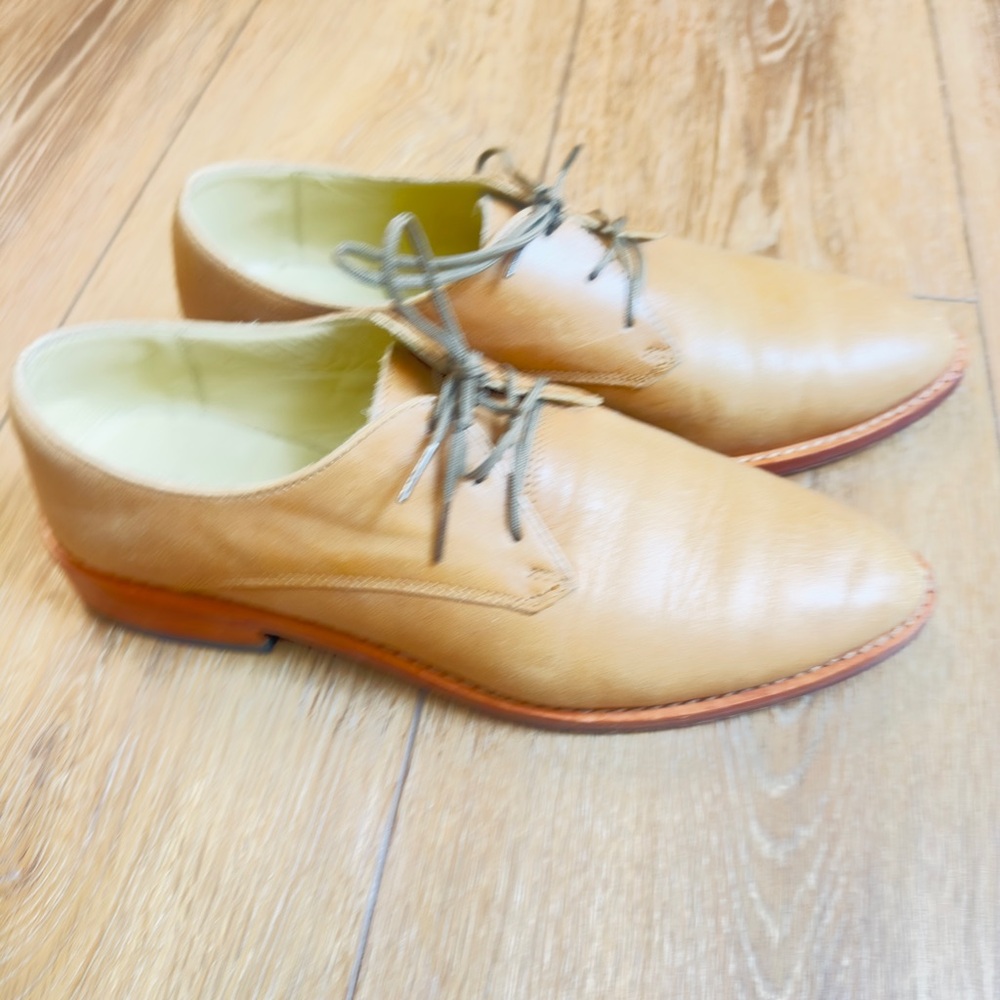 Nisolo Tan Leather Women's Oxfords